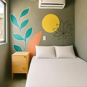  Hostel Joy &